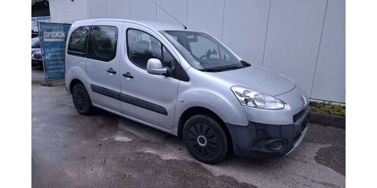 Peugeot Partner 200.000 km 3.995 &euro; Köln 51107