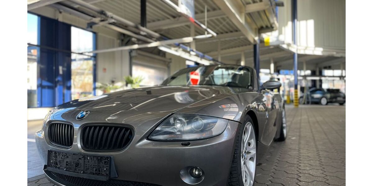 BMW Z4 194.000 km 7.999 &euro; Brühl (Nähe Köln) 50321