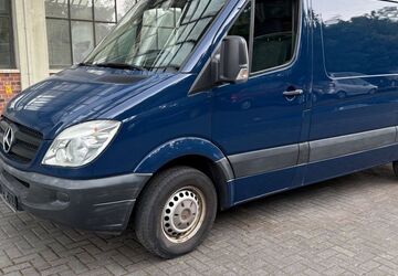 Mercedes-Benz Sprinter 199.800 km 7.299 &euro; Köln 51103