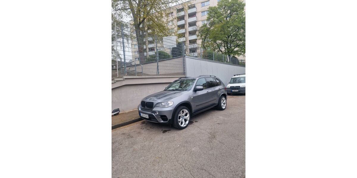 BMW X5 265.000 km 11.500 &euro; Köln 51103