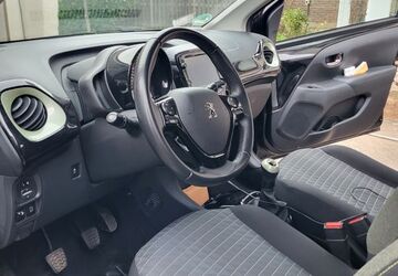 Peugeot 108 56.000 km 9.100 &euro; Niederkassel 53859