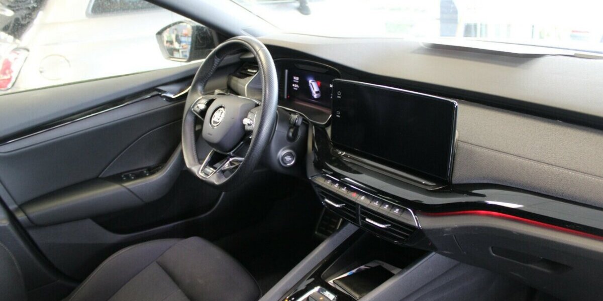 Skoda Octavia 2.0 TDI DSG 4x4 Sportline 144.744 km 17.980 &euro; Euskirchen 53881