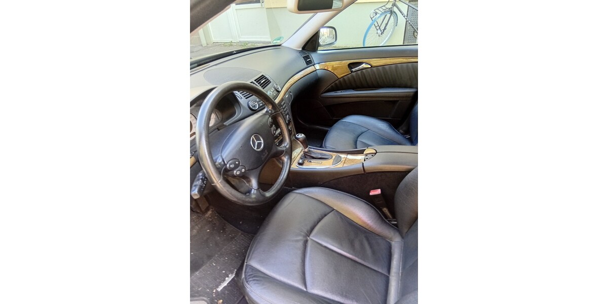 Mercedes-Benz E 280 Combi 4 Matic 271.788 km 3.400 &euro; Köln 50667