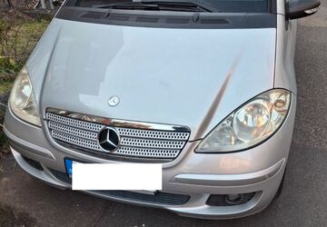 Mercedes-Benz A 180 195.000 km 3.000 &euro; Köln 50739
