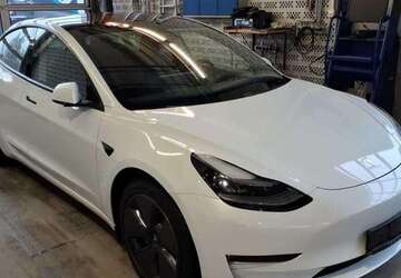 Tesla Model 3 67.300 km 27.200 &euro; Köln 51069