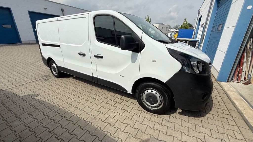 Opel Vivaro 173.000 km 8.800 &euro; Frechen 50226