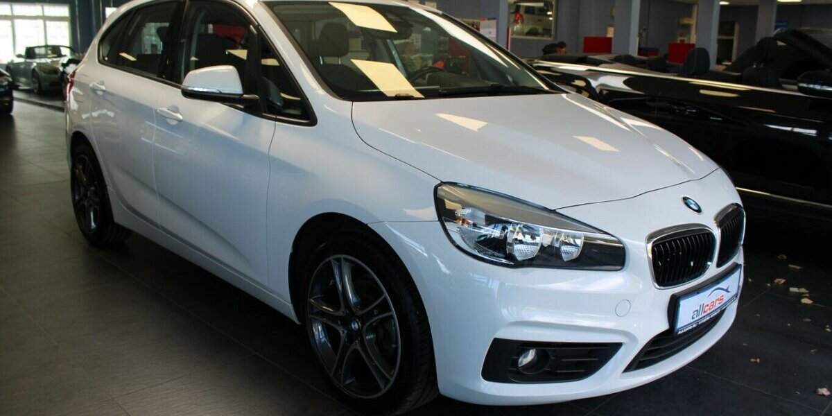 BMW 218 218i Active Tourer Advantage 58.050 km 14.980 &euro; Euskirchen 53881