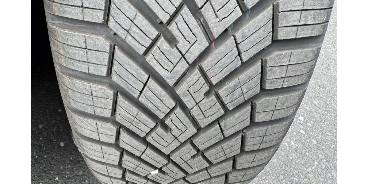 Opel Astra Klima Navi Temp CarPlay GARANTIE 28.000 km 28.000 km 14.500 &euro; Erftstadt 50374