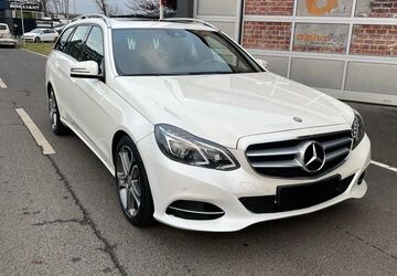 Mercedes-Benz E 300 245.000 km 12.150 &euro; Köln 51103