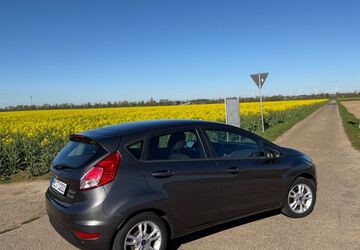 Ford Fiesta 83.000 km 5.700 &euro; Titz 52445