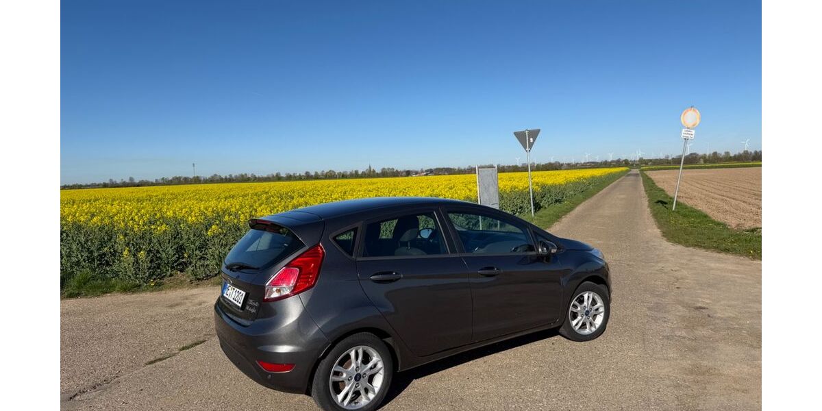 Ford Fiesta 83.000 km 5.700 &euro; Titz 52445