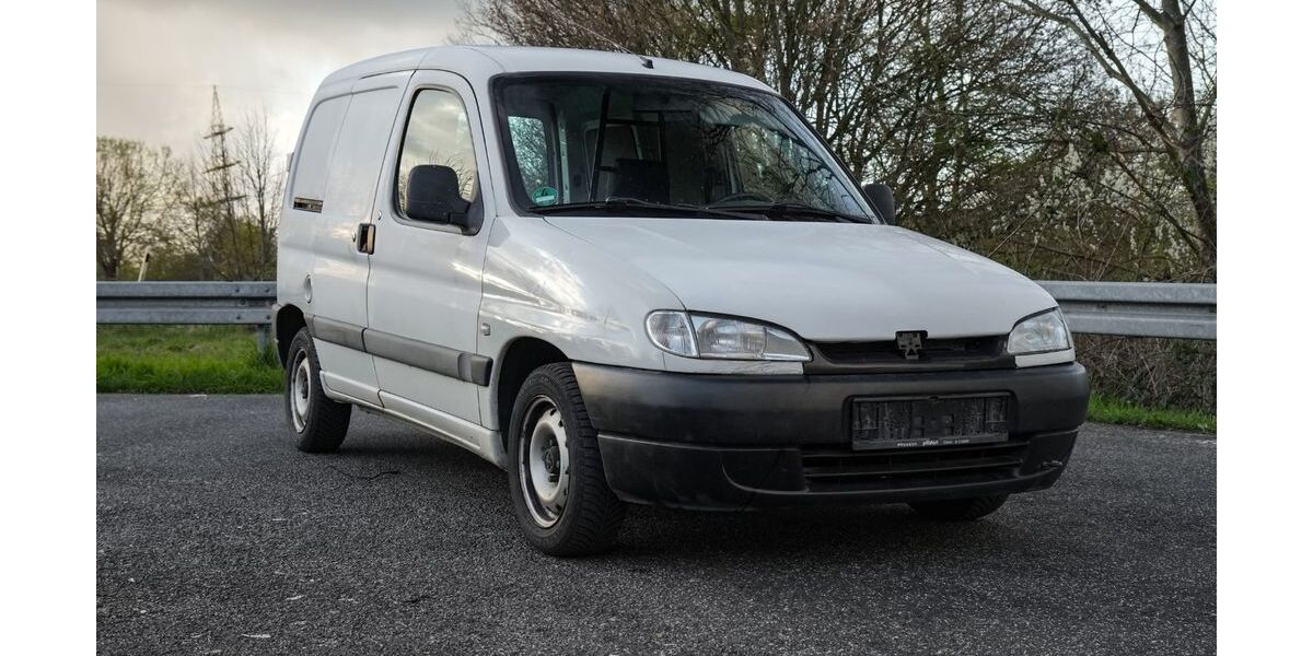Peugeot Partner 143.000 km 2.450 &euro; Düren 52353