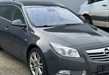 Opel Insignia 153.900 km 9.950 &euro; Bornheim 53332