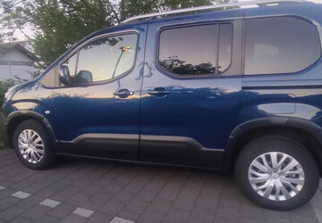 Peugeot Rifter L1 Active PureTech 110 81.000 km 15.900 &euro; Köln 50667