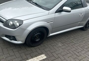 Opel Tigra 185.000 km 2.600 &euro; Pulheim 50259