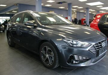 Hyundai i30 42.180 km 16.980 &euro; Euskirchen 53881