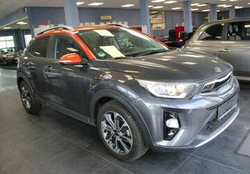 Kia Stonic 28.185 km 14.980 &euro; Euskirchen-Flamersheim 53881