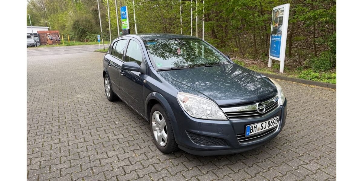 Opel Astra 107.041 km 2.999 &euro; Kerpen 50170