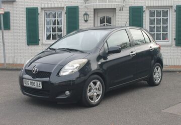 Toyota Yaris 160.000 km 3.990 &euro; Köln 50739