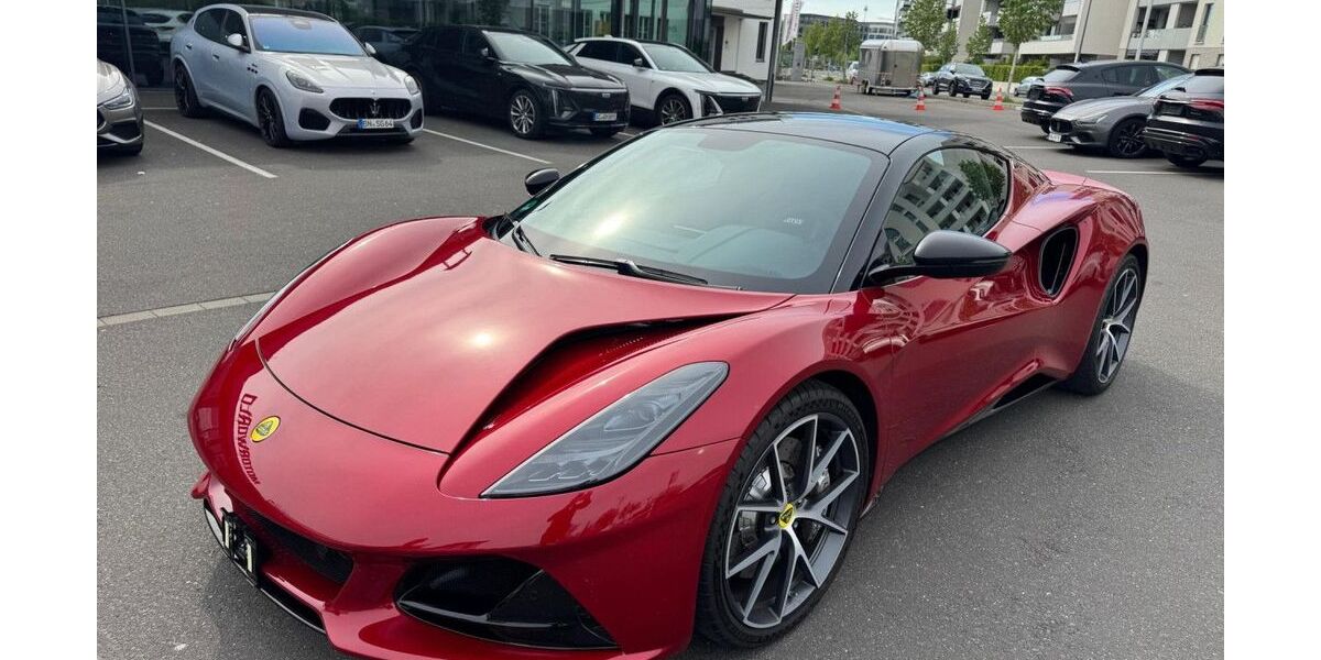 Lotus Emira 7.782 km 82.980 &euro; Köln 50829