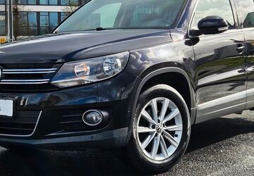 VW Tiguan 194.000 km 8.900 &euro; Köln (Ostheim) 51107