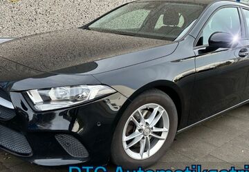 Mercedes-Benz A 180 81.000 km 19.999 &euro; Köln 50739
