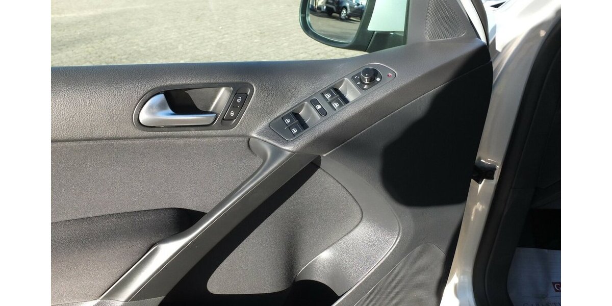 VW Tiguan 1.4 TSi FREESTYLE orig ATM 68.108km 147.540 km 8.698 &euro; Köln 50858