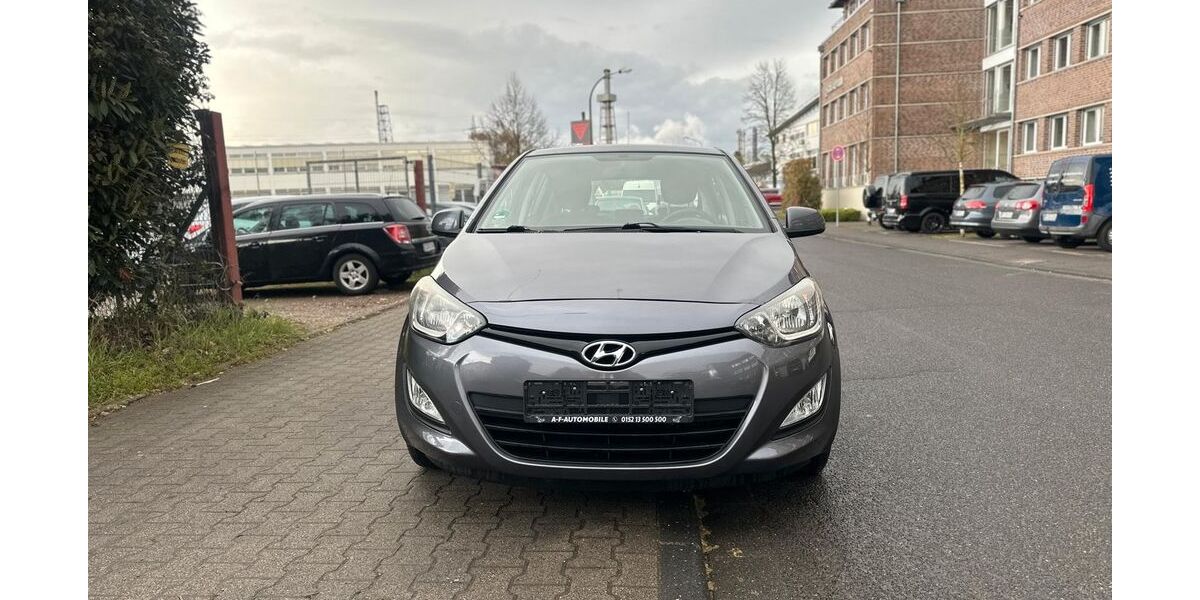 Hyundai i20 206.438 km 2.999 &euro; Wesseling 50389