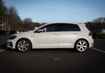 VW Golf 91.000 km 18.888 &euro; Köln 50859