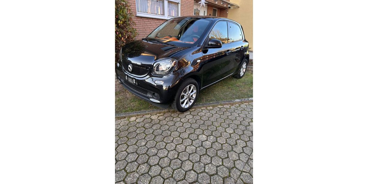 Smart ForFour 144.685 km 5.600 &euro; Düren 52355