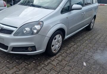 Opel Zafira 122.000 km 2.990 &euro; Köln 51109