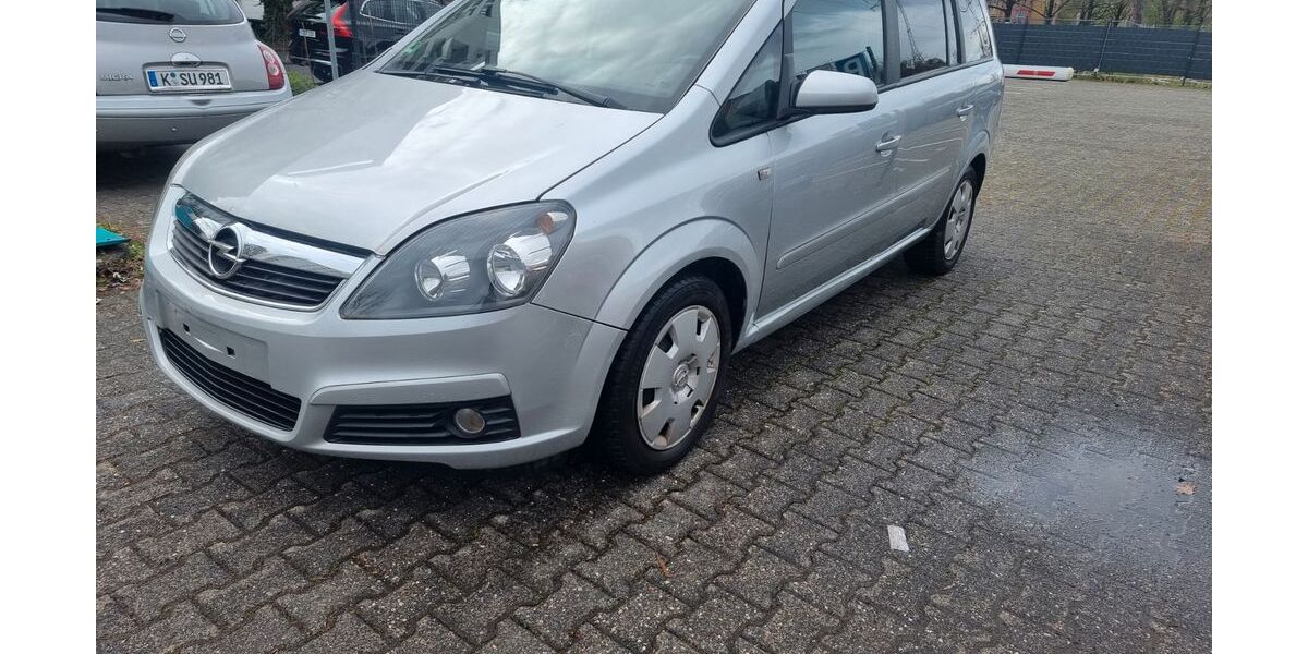 Opel Zafira 122.000 km 2.990 &euro; Köln 51109