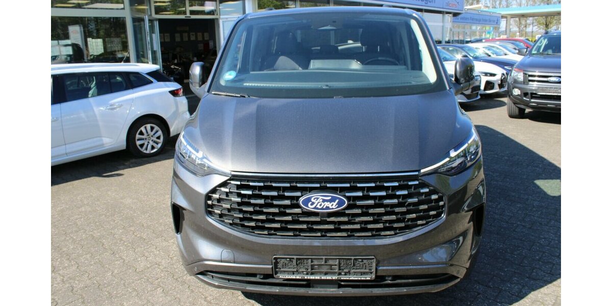 Ford Tourneo Custom 320 L1H1 VA Titanium - 8-Sitzer - 41.414 km 39.980 &euro; Euskirchen 53881