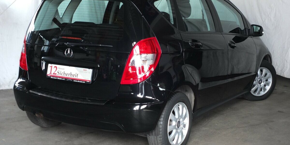 Mercedes-Benz A 160 KLIMAANLAGE SITZHEIZUNG orig 81.695 km ! 81.695 km 7.304 &euro; Köln 50858