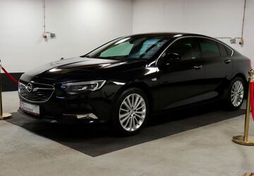 Opel Insignia 185.000 km 10.900 &euro; Bornheim 53332
