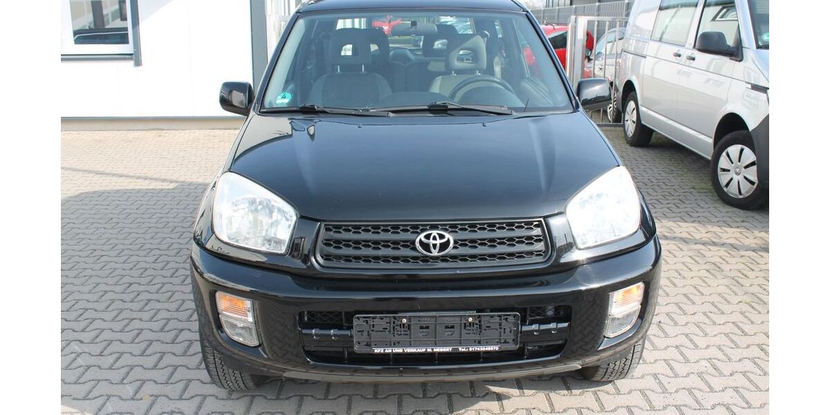 Toyota RAV 4 144.605 km 5.950 &euro; Euskirchen 53879