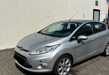 Ford Fiesta 129.999 km 4.899 &euro; Köln 50735