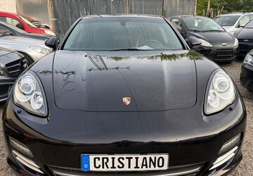 Porsche Panamera 192.000 km 23.499 &euro; Köln 51107