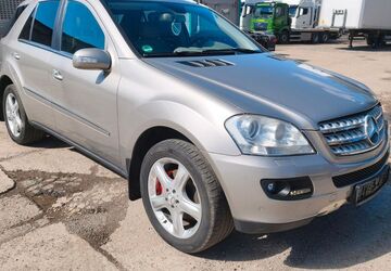 Mercedes-Benz ML 320 292.000 km 6.499 &euro; Düren 52351