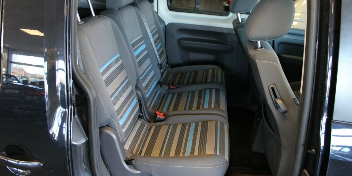 VW Caddy Cross 2.0 TDI Bett Tramper 122.019 km 15.980 &euro; Euskirchen 53881