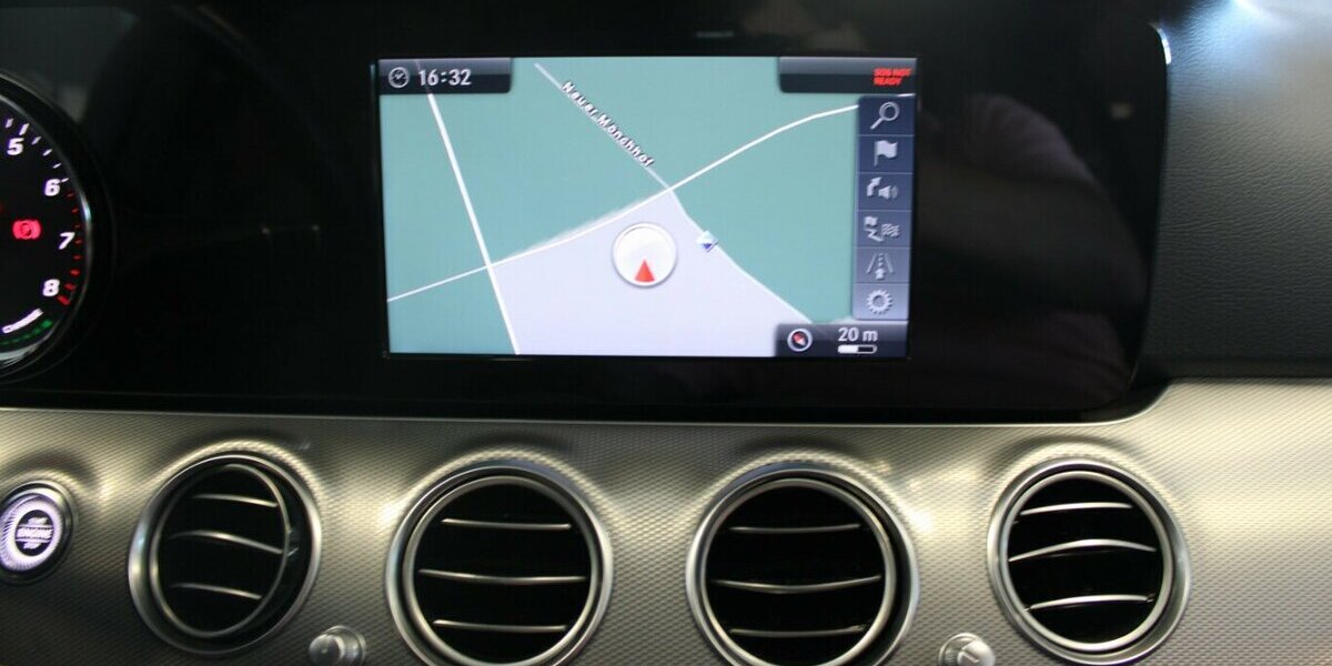 Mercedes-Benz E 300 e 9G-TRONIC Avantgarde 86.739 km 26.480 &euro; Euskirchen 53881