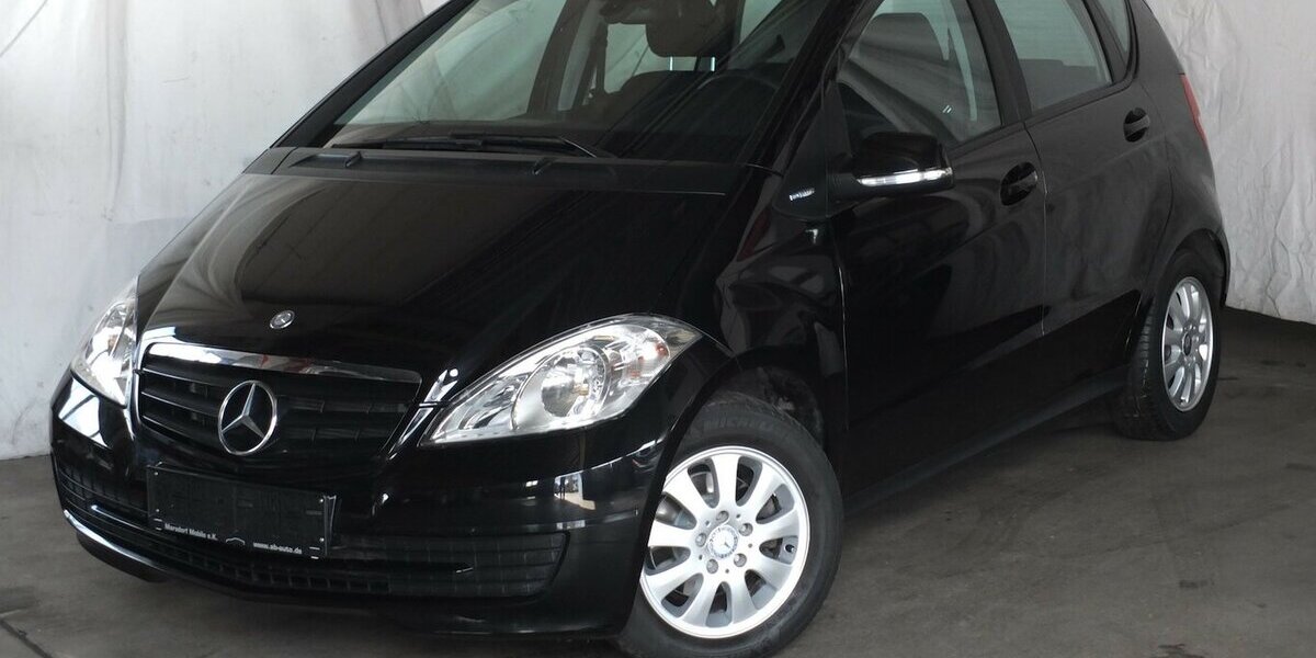 Mercedes-Benz A 160 KLIMAANLAGE SITZHEIZUNG orig 81.695 km ! 81.695 km 7.304 &euro; Köln 50858
