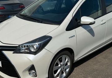 Toyota Yaris 99.800 km 9.950 &euro; Brühl 50321