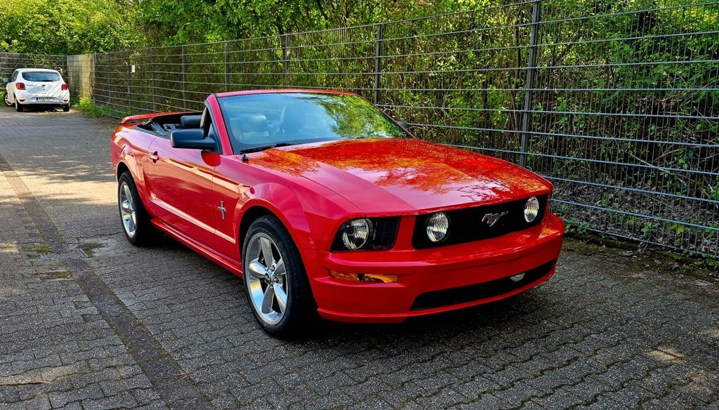 Ford Mustang 78.000 km 13.450 &euro; Köln 51105