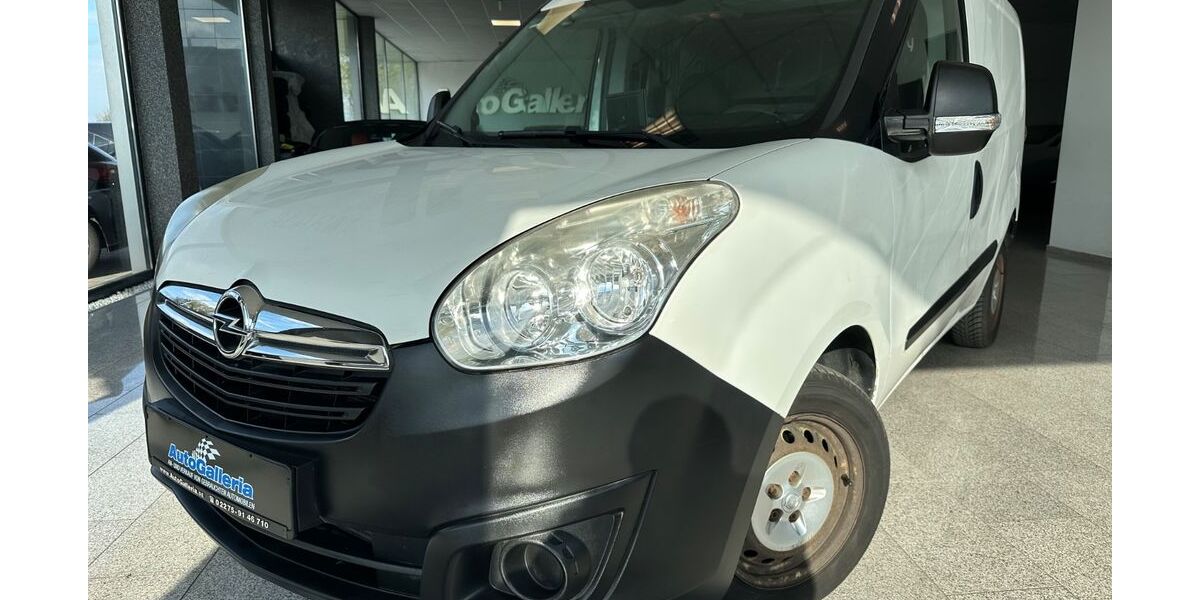 Opel Combo 112.800 km 4.999 &euro; Golzheim 52399