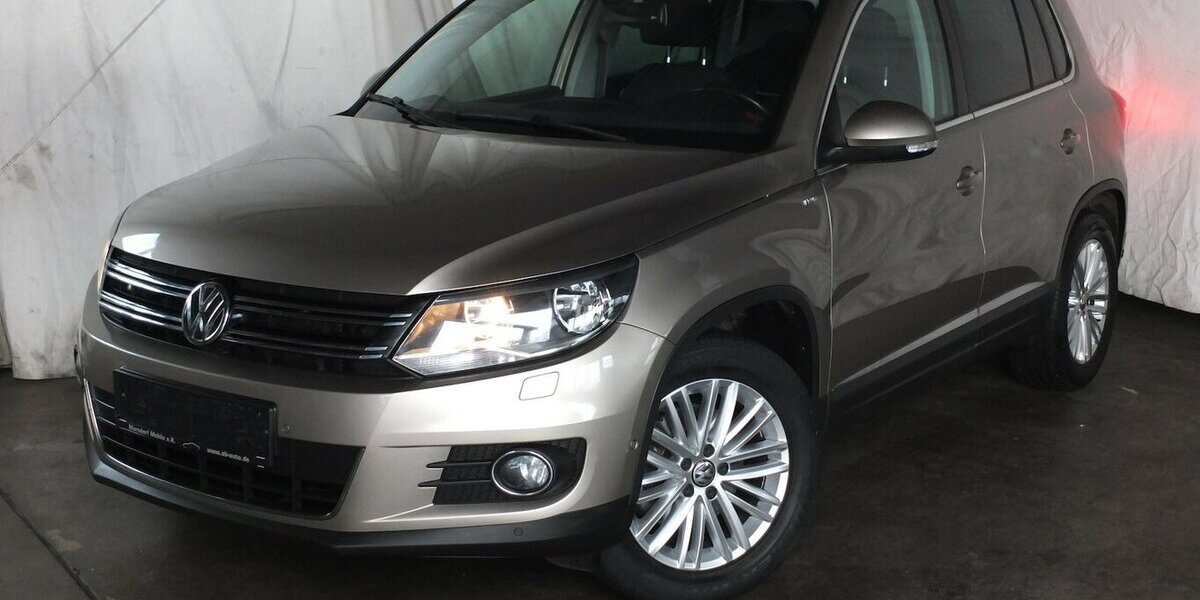 VW Tiguan CUP SPORTSTYLE BMT NAVI PARKPILOT TEMPOMAT 87.859 km 11.900 &euro; Köln 50858