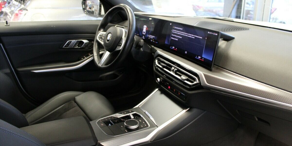 BMW 320 320i Touring - M Sport - 48.340 km 32.980 &euro; Euskirchen 53881