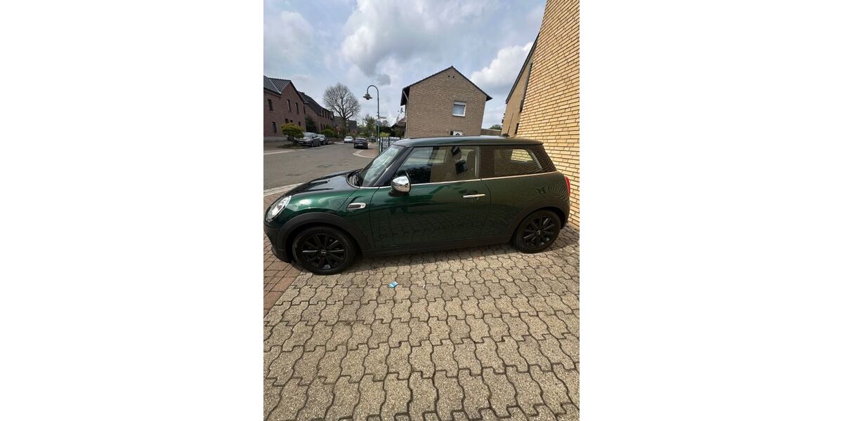 Mini ONE 215.278 km 7.100 &euro; Köln 50829