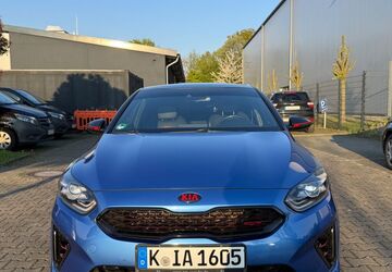 Kia ceed / Ceed 103.000 km 20.000 &euro; Köln 50769