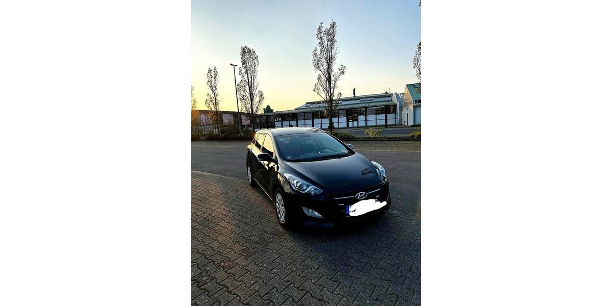 Hyundai i30 200.325 km 5.999 &euro; Frechen 50226